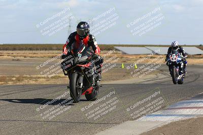 media/Nov-03-2024-TrackDaz (Sun) [[44580f4982]]/B Group/1220pm (Wheelie Bump)/